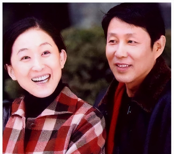 开云真人-演员陈瑾：20年不吃米饭与哥哥相约不结婚不生育如今过得怎样